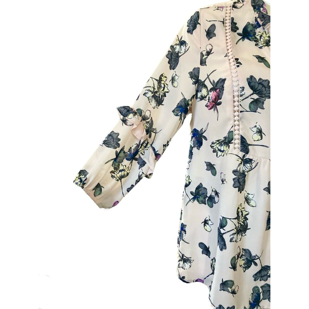 Maurices Womens Lt. Pink Floral Ruffle Neck W/ Crochet Details Blouse | Size S - Picture 8 of 13